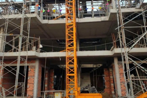 CHO THUÊ VẬN THĂNG HÀNG TẠI HCM VÀ CÁC TỈNH MIỀN NAM