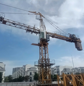 CÔNG TY HỢP PHÁT CUNG CẤP THIẾT BỊ CẨU THÁP CHO DỰ ÁN TRƯỜNG THCS VINSCHOOL – TP. THỦ ĐỨC