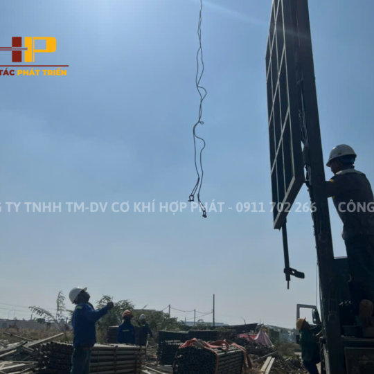Công Trình Sàn Treo Gondola Tại Công Ty Cổ Phần Thực Phẩm Cholimex