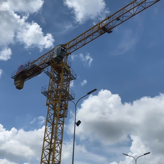 Cung Cấp Vận Thăng Cho Công Trình Chung Cư Quận 3